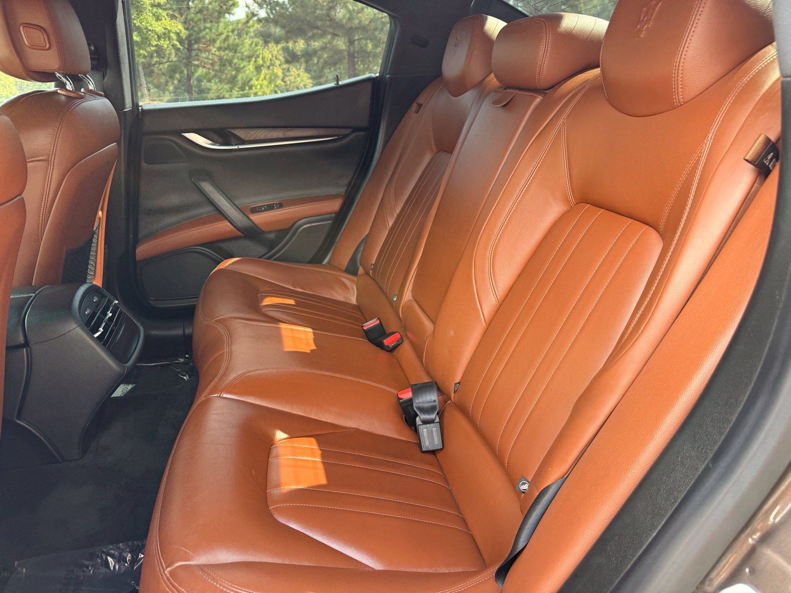 Used 2016 Maserati Ghibli RWD image 41
