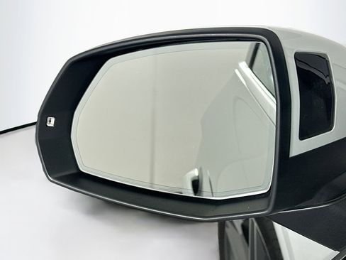 Used 2021 Audi Q5 e Premium w/ Convenience Package image 16