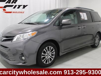 Used 2020 Toyota Sienna XLE w/ XLE Navigation Package