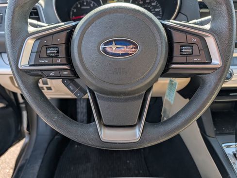 Used 2018 Subaru Outback 2.5i AWD/4WD image 25