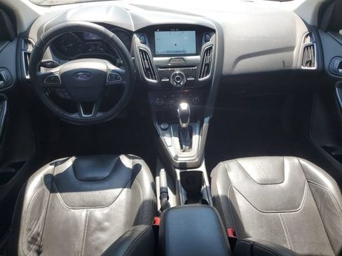 Used 2016 Ford Focus Titanium FWD image 21