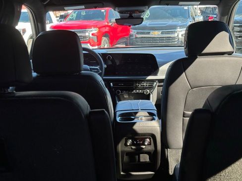 New 2026 Chevrolet Traverse LT w/ Driver Confidence Package image 9