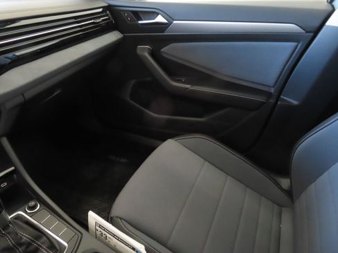 New 2026 Volkswagen Jetta SE FWD image 20