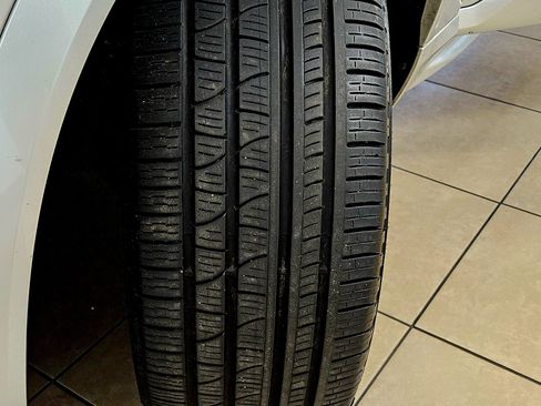 Used 2021 Volvo XC90 T6 Momentum w/ Protection Package Premier image 45