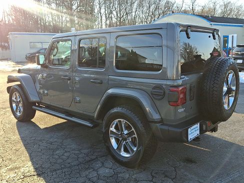 Used 2018 Jeep Wrangler Unlimited Sahara w/ Dual Top Group image 4