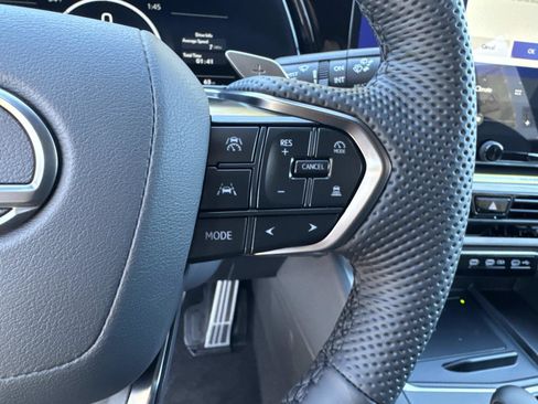 New 2026 Lexus TX 500h AWD image 29