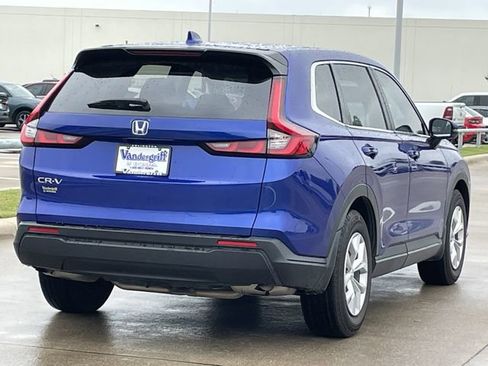 Used 2025 Honda CR-V LX image 4
