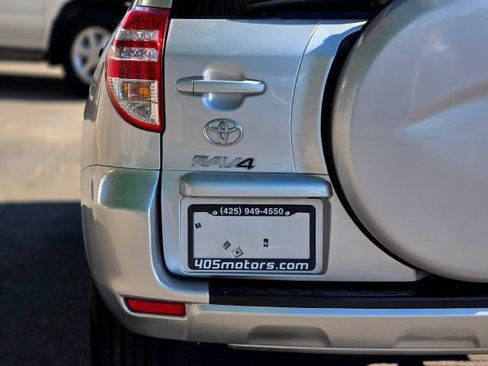 Used 2012 Toyota RAV4 FWD w/ Value Pkg image 9