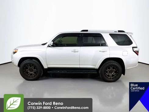Used 2022 Toyota 4Runner SR5 Premium w/ Moonroof Package image 5