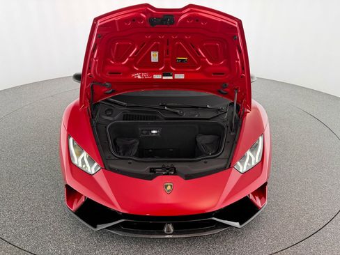 Used 2018 Lamborghini Huracan Performante image 34