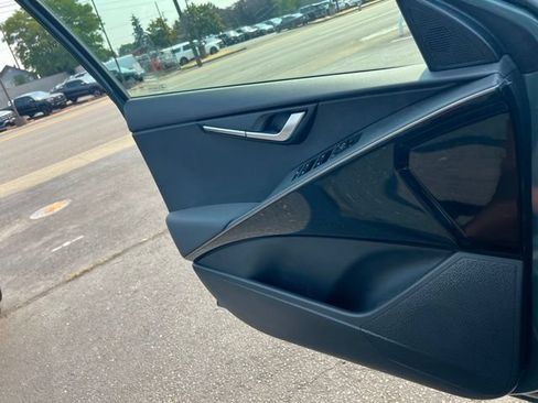 Certified 2023 Kia Niro Wind w/ Wind Preserve Package FWD image 19
