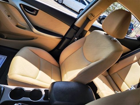 Used 2013 Hyundai Elantra GLS w/ Preferred Pkg image 18