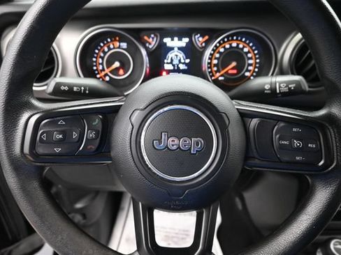 Used 2021 Jeep Wrangler Sport AWD/4WD image 14