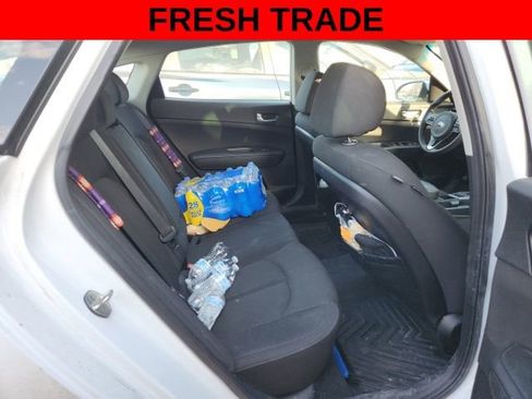 Used 2018 Kia Optima LX image 14