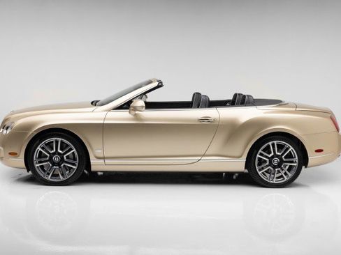 Used 2011 Bentley Continental GTC image 9