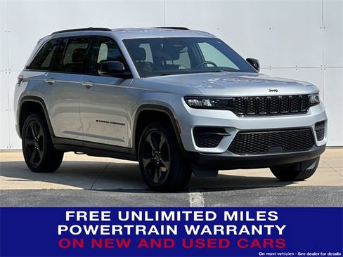 Used 2022 Jeep Grand Cherokee Altitude image 1