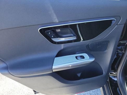 New 2026 Mercedes-Benz GLC 300 image 9