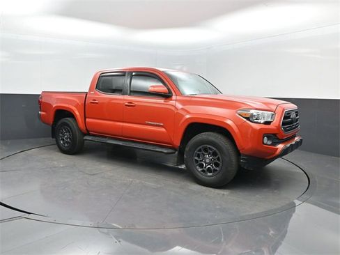 Used 2018 Toyota Tacoma SR5 image 27