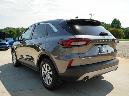 Used 2023 Ford Escape Active FWD image 4