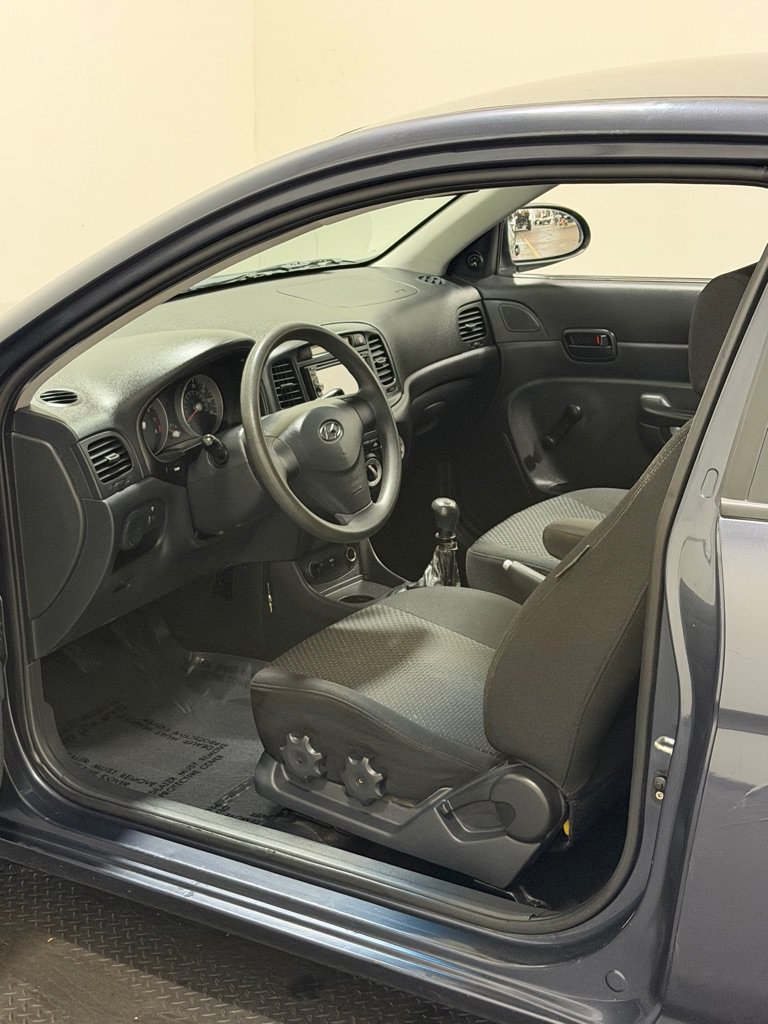 Used 2008 Hyundai Accent GS FWD image 8