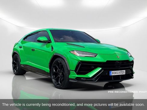 Used 2024 Lamborghini Urus Performante AWD/4WD image 8