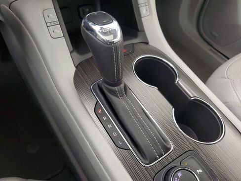 Used 2019 GMC Acadia SLT FWD image 29