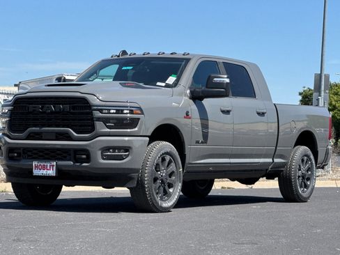 New 2026 RAM 3500 Laramie AWD/4WD image 7
