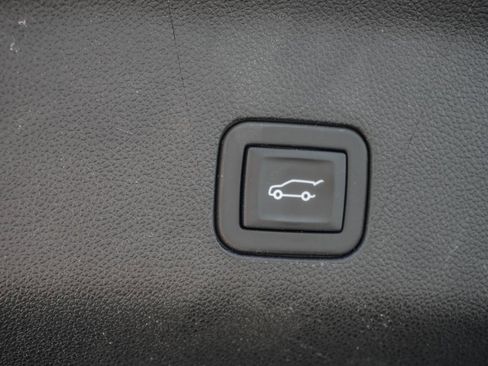 Used 2023 Chevrolet Tahoe RST w/ Luxury Package image 27