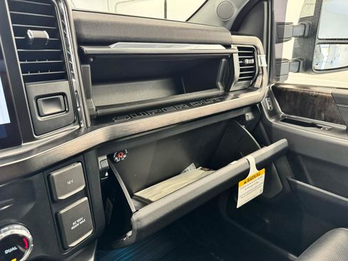Used 2023 Ford F350 Lariat w/ Chrome Package AWD/4WD image 33