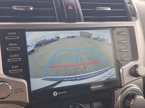 Used 2023 Toyota 4Runner SR5 AWD/4WD image 21