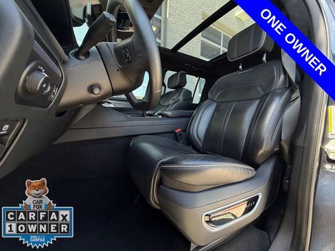 Used 2024 Jeep Grand Wagoneer L Series II w/ Quick Order Packagew 28T image 4