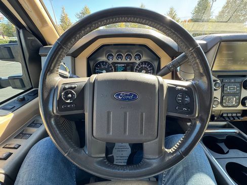 Used 2013 Ford F250 Lariat w/ Lariat Ultimate Pkg image 27