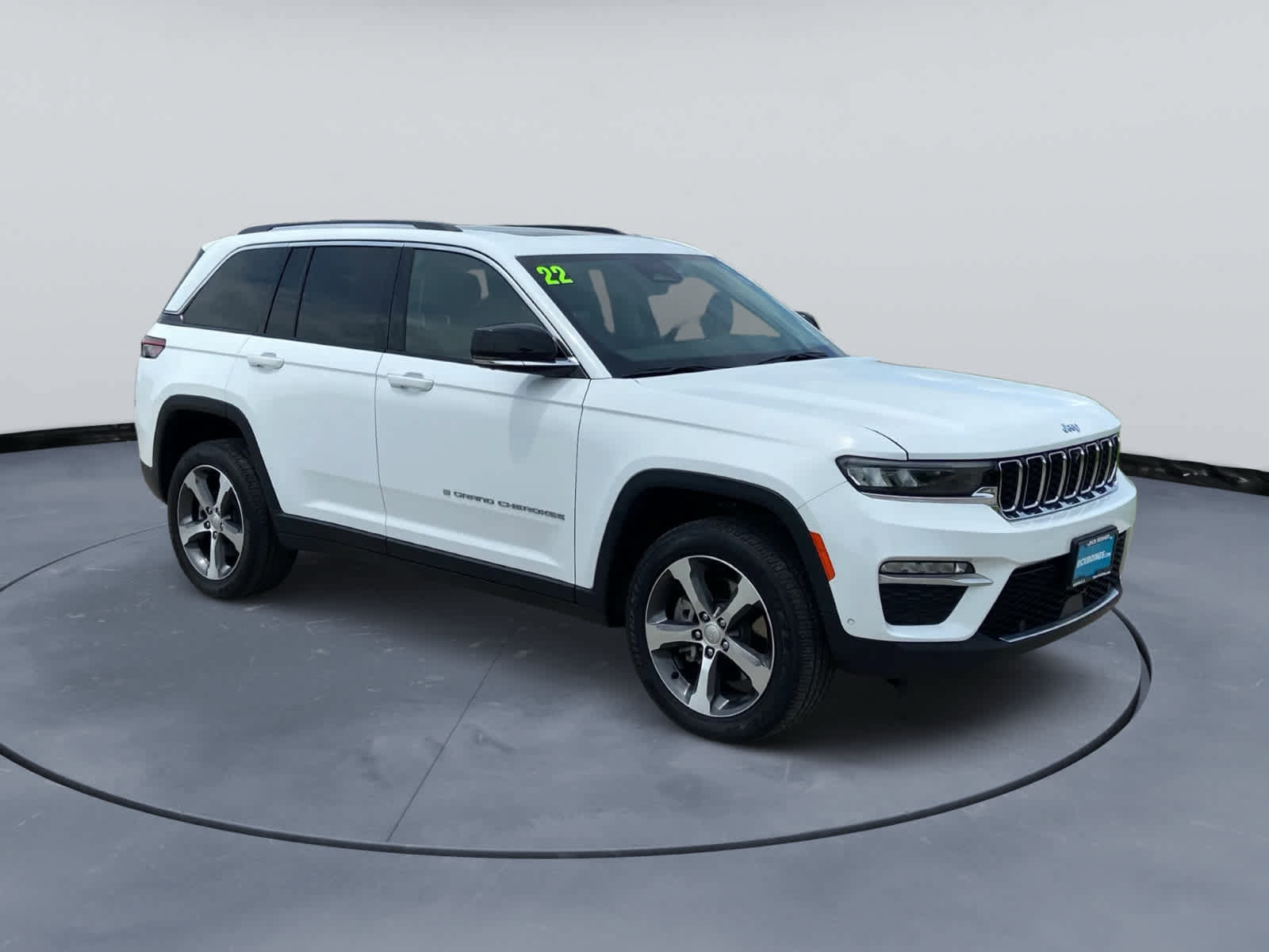Used 2022 Jeep Grand Cherokee Limited 4xe w/ Luxury Tech Group II AWD/4WD image 9
