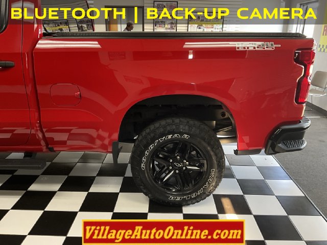Used 2019 Chevrolet Silverado 1500 Custom Trail Boss w/ Custom Convenience Package AWD/4WD image 9