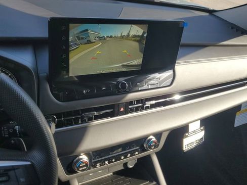 New 2026 Mitsubishi Outlander ES image 25