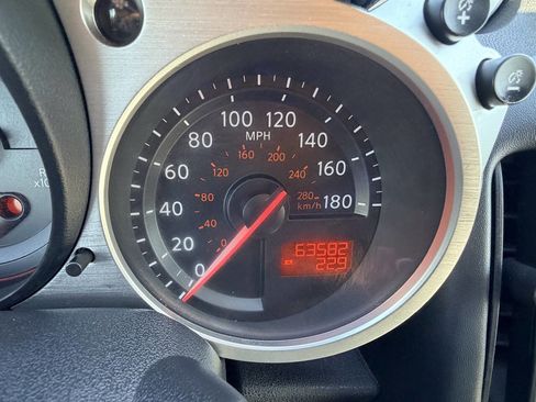 Used 2012 Nissan 370Z Touring image 5