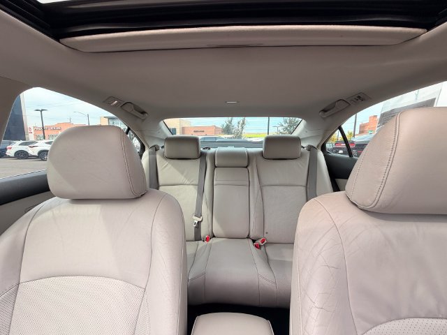 Used 2011 Lexus ES 350 w/ Preferred Accessory Package FWD image 27
