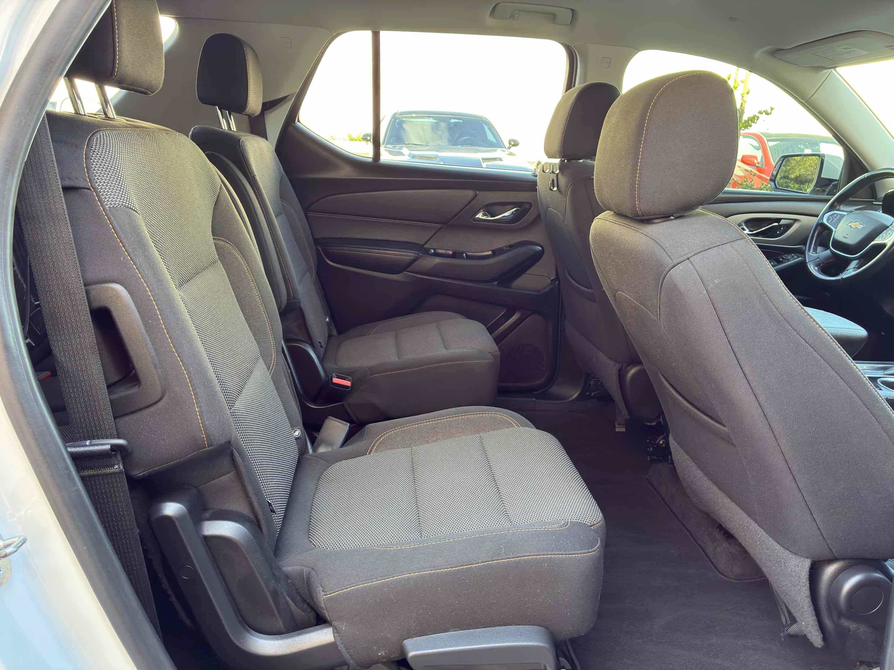 Used 2019 Chevrolet Traverse LT FWD image 47