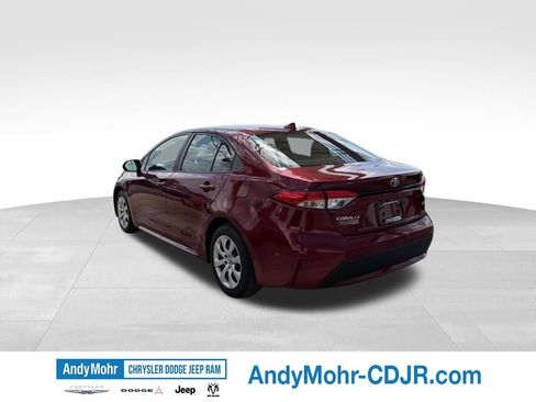 Used 2022 Toyota Corolla LE FWD image 5