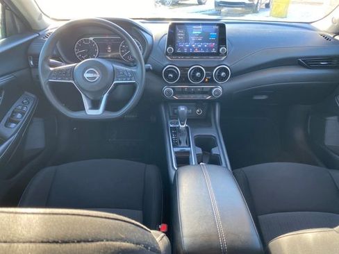 Used 2024 Nissan Sentra SV image 6