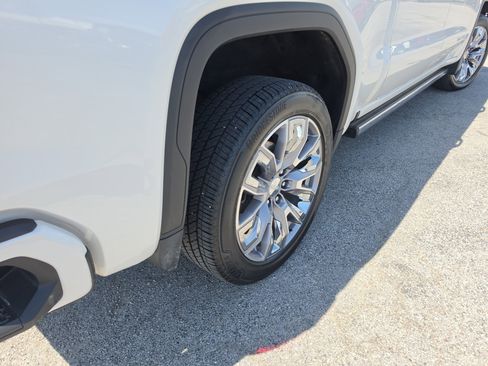 Used 2024 GMC Sierra 1500 Denali w/ Denali Reserve Package image 4