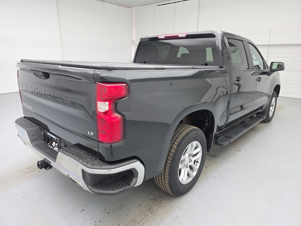 Used 2022 Chevrolet Silverado 1500 LT w/ Z71 Off-Road Package AWD/4WD image 8