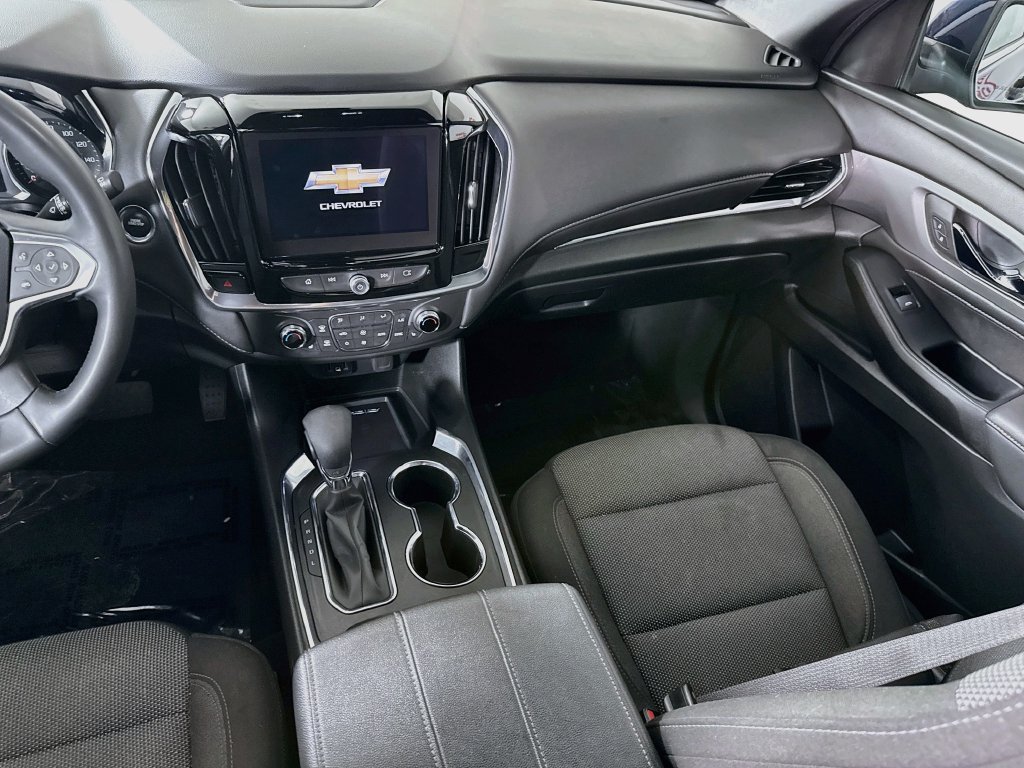 Used 2023 Chevrolet Traverse LT FWD image 25