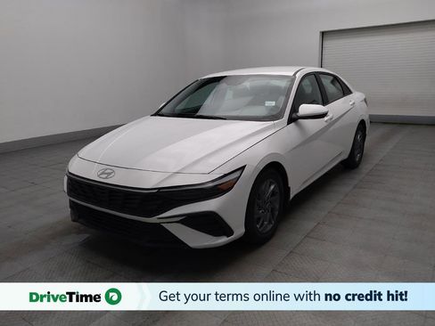 Used 2024 Hyundai Elantra SEL FWD image 1