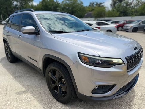 Used 2021 Jeep Cherokee Latitude Plus AWD/4WD image 7