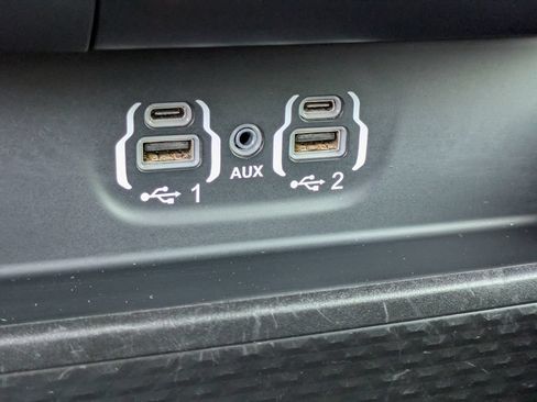 Used 2022 RAM 2500 Laramie AWD/4WD image 23