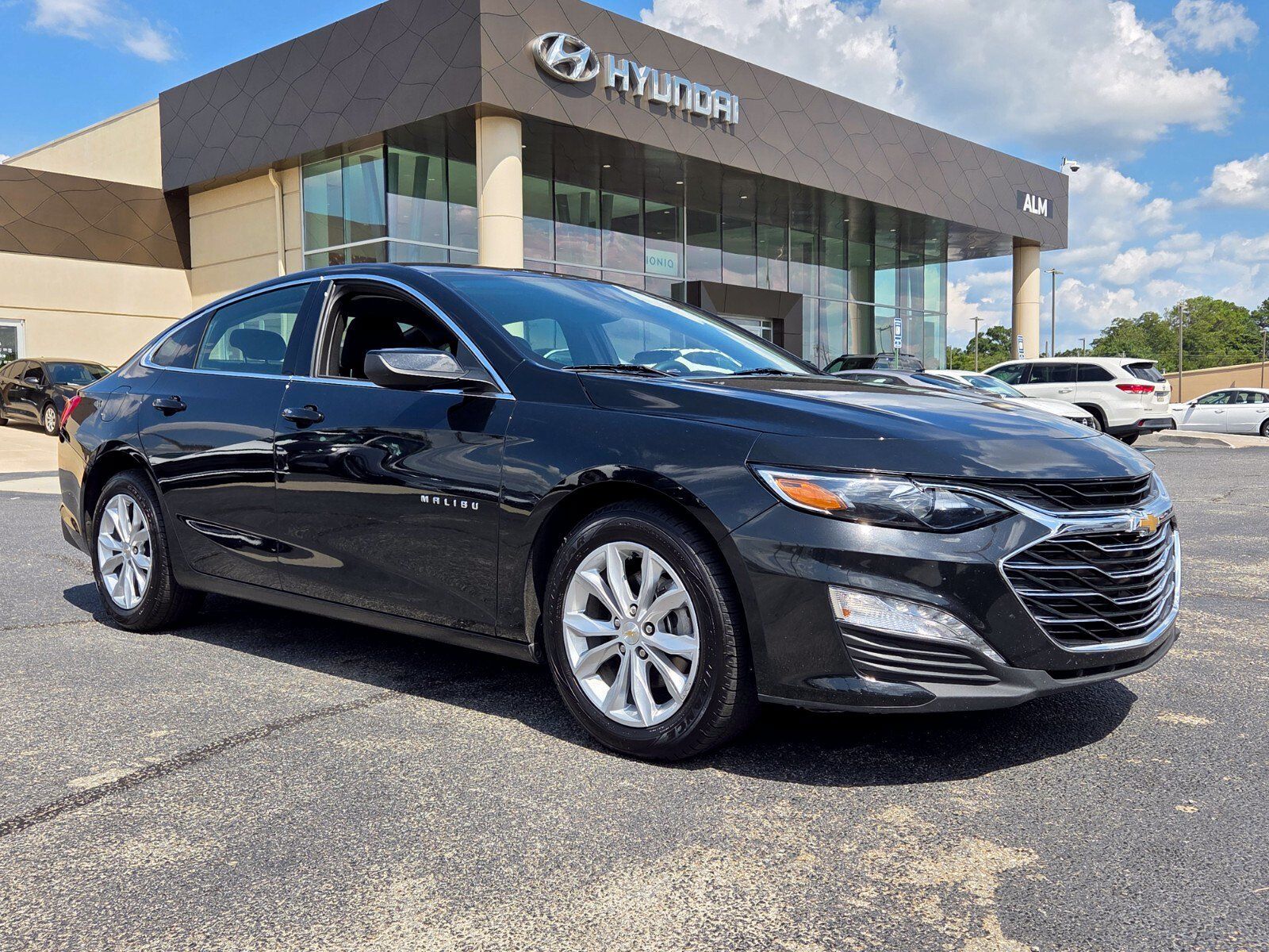 Used 2024 Chevrolet Malibu LT FWD image 1