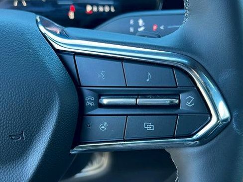 New 2026 Chevrolet Suburban Premier image 28