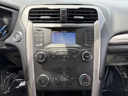 Used 2020 Ford Fusion S FWD image 20