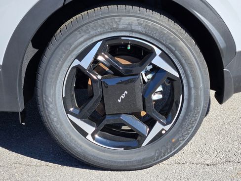 New 2026 Kia Sportage EX w/ EX Panorama Roof Package image 10